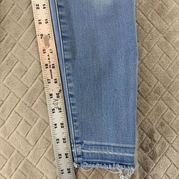 Old Navy Womens 8 Denim Jeans Blue Skinny Secret Soft Light Wash Raw Hem Stretch - Picture 8 of 13